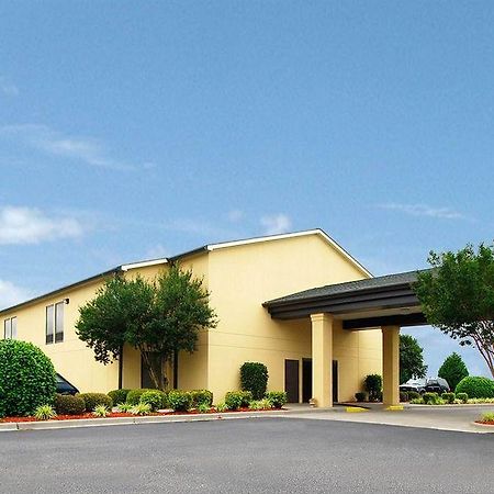 Quality Inn Mullins Marion Bagian luar foto