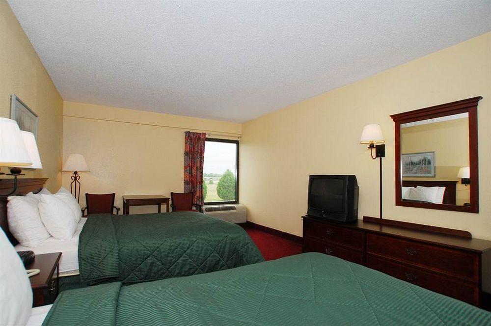 Quality Inn Mullins Marion Bagian luar foto