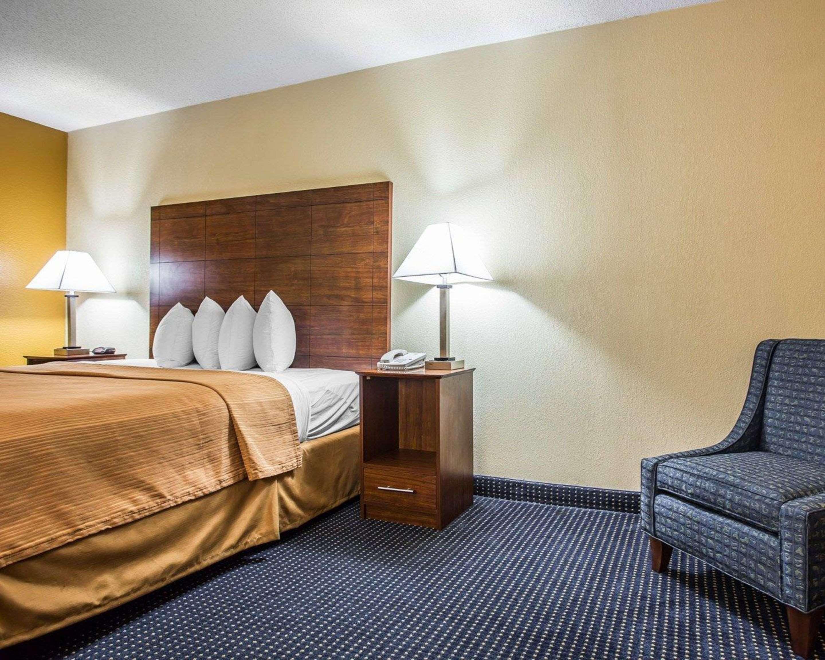 Quality Inn Mullins Marion Bagian luar foto