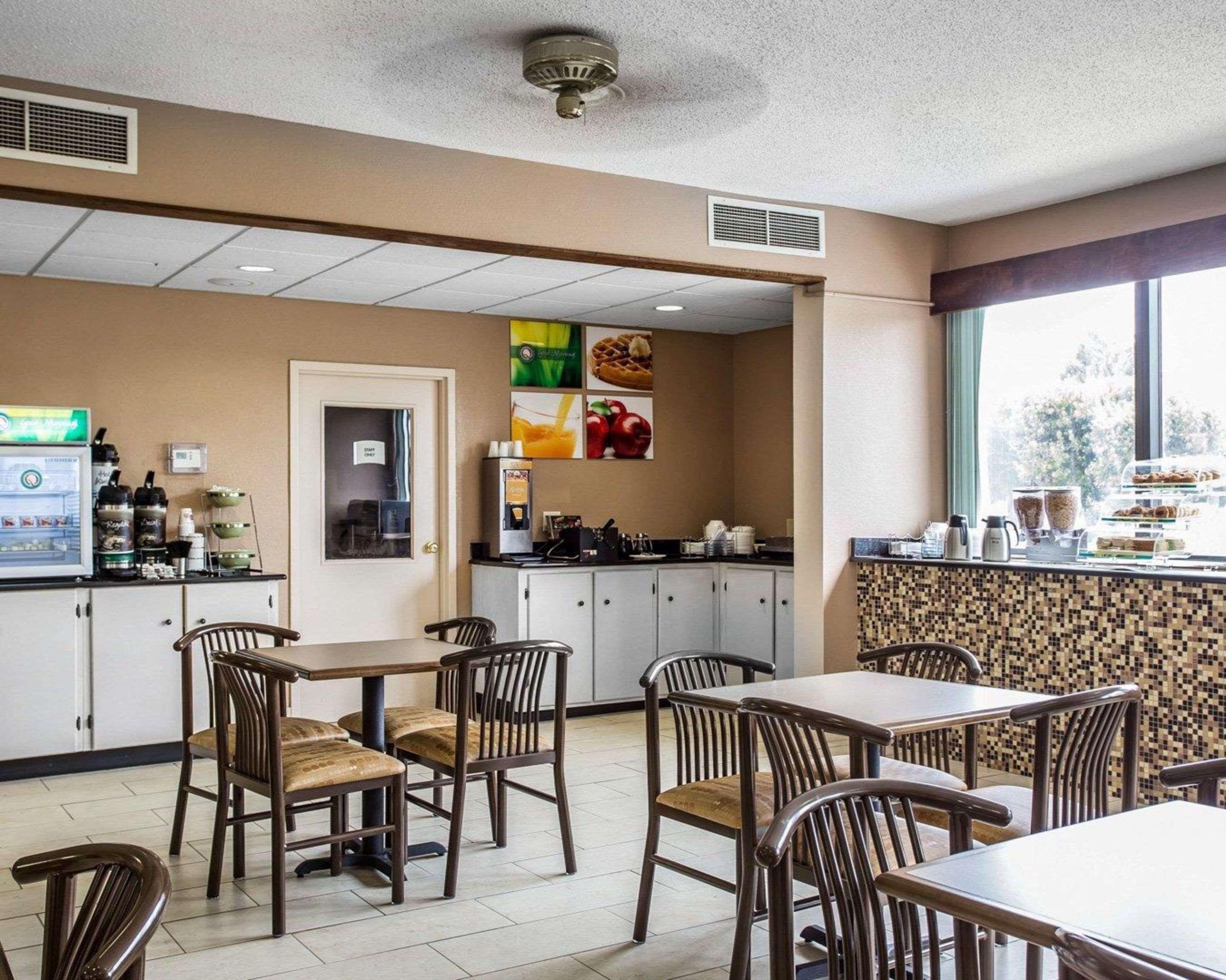 Quality Inn Mullins Marion Bagian luar foto
