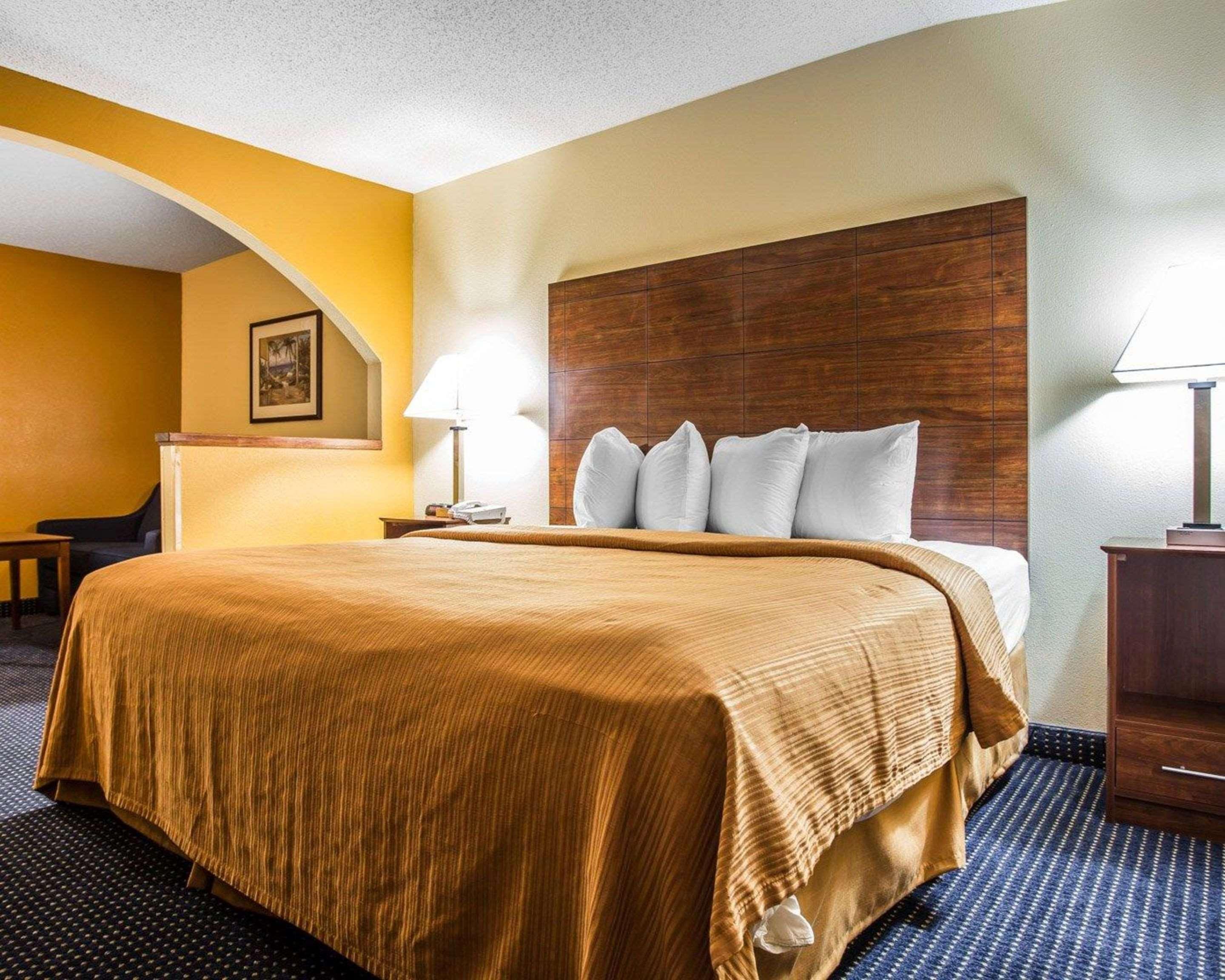 Quality Inn Mullins Marion Bagian luar foto