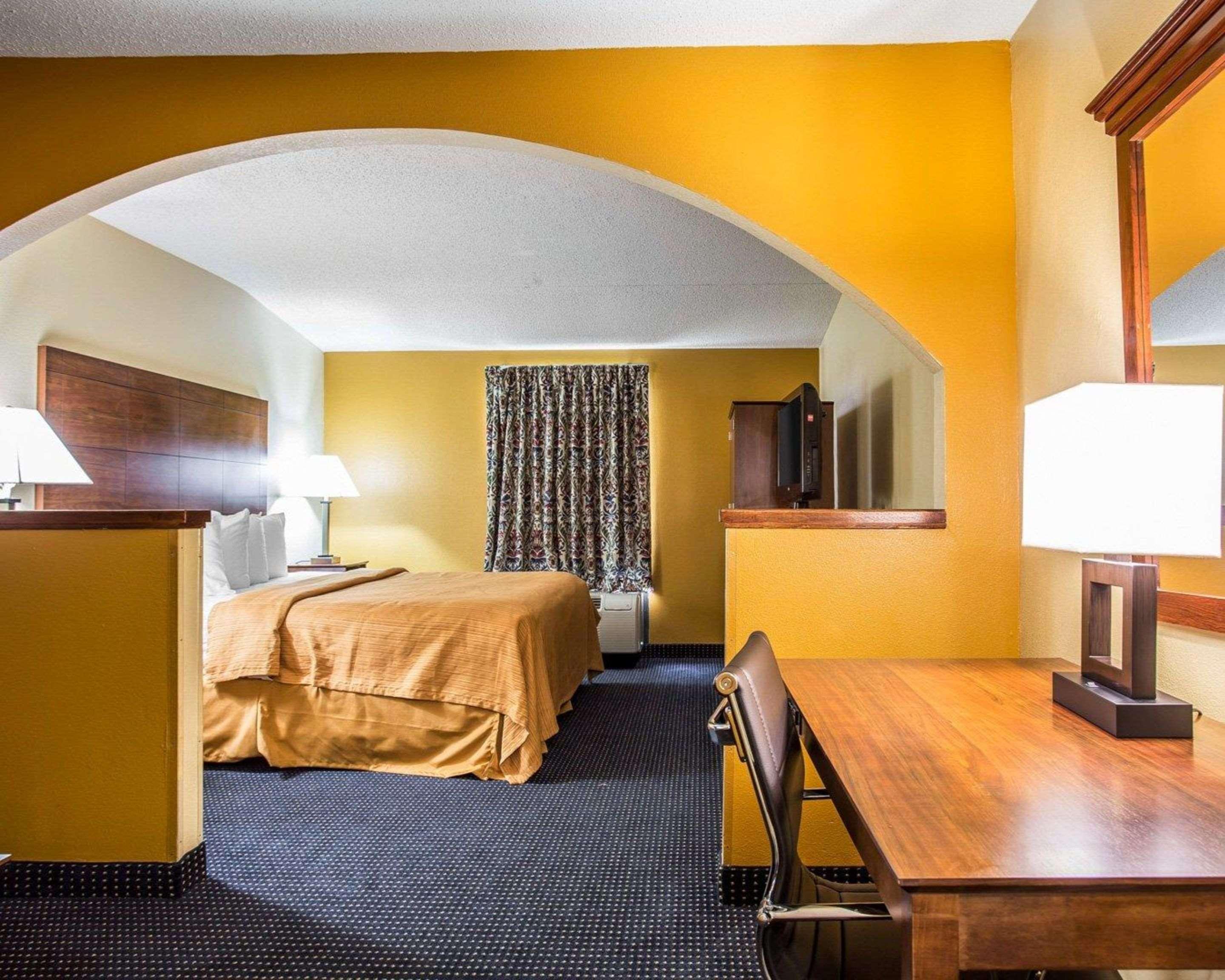 Quality Inn Mullins Marion Bagian luar foto