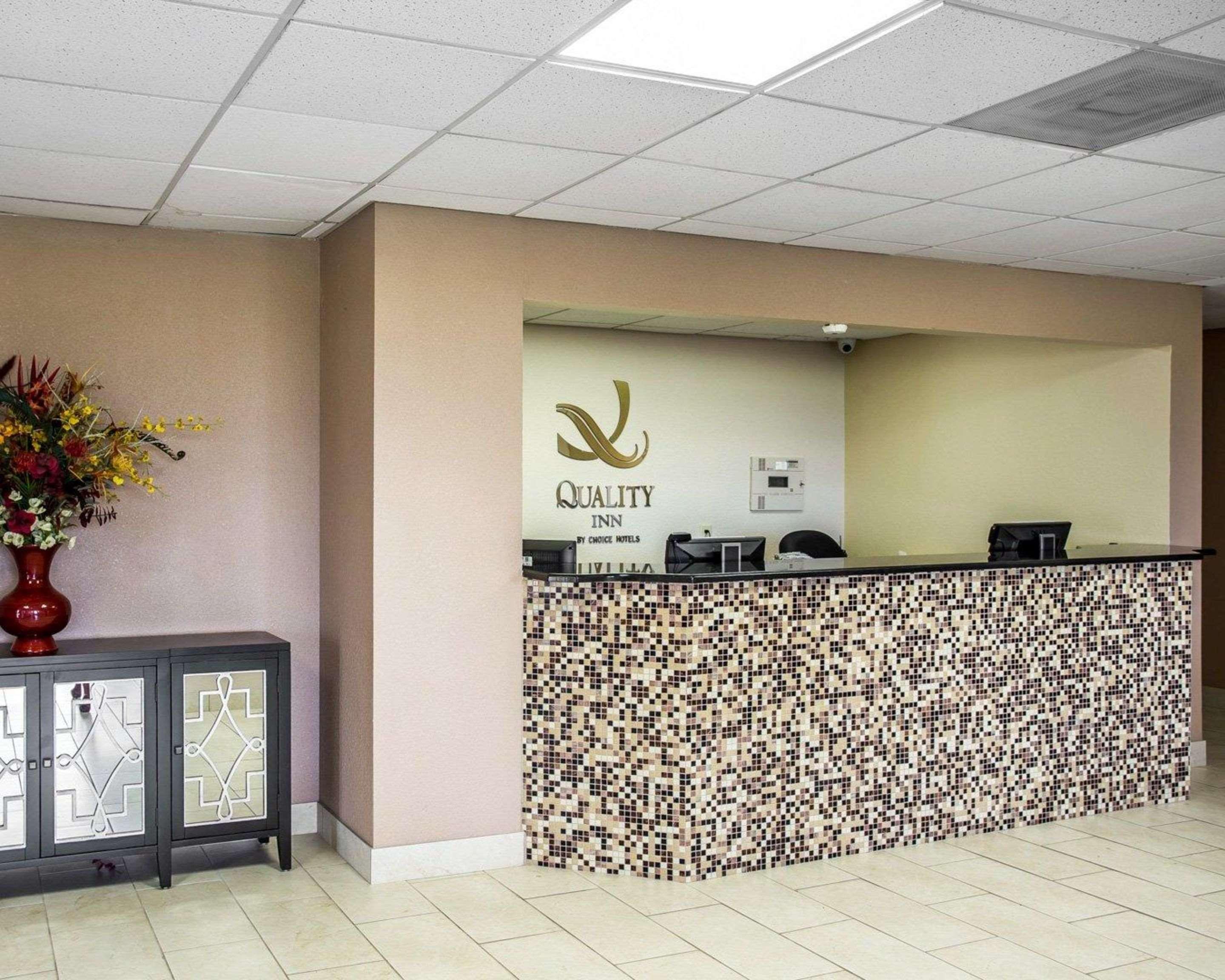 Quality Inn Mullins Marion Bagian luar foto