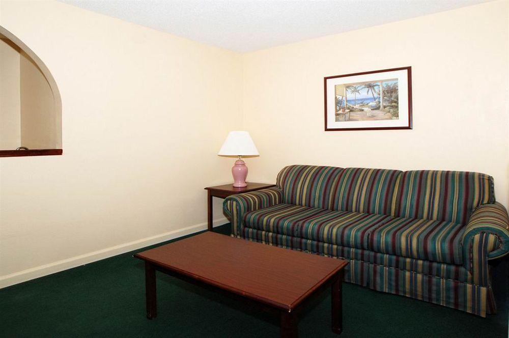Quality Inn Mullins Marion Bagian luar foto