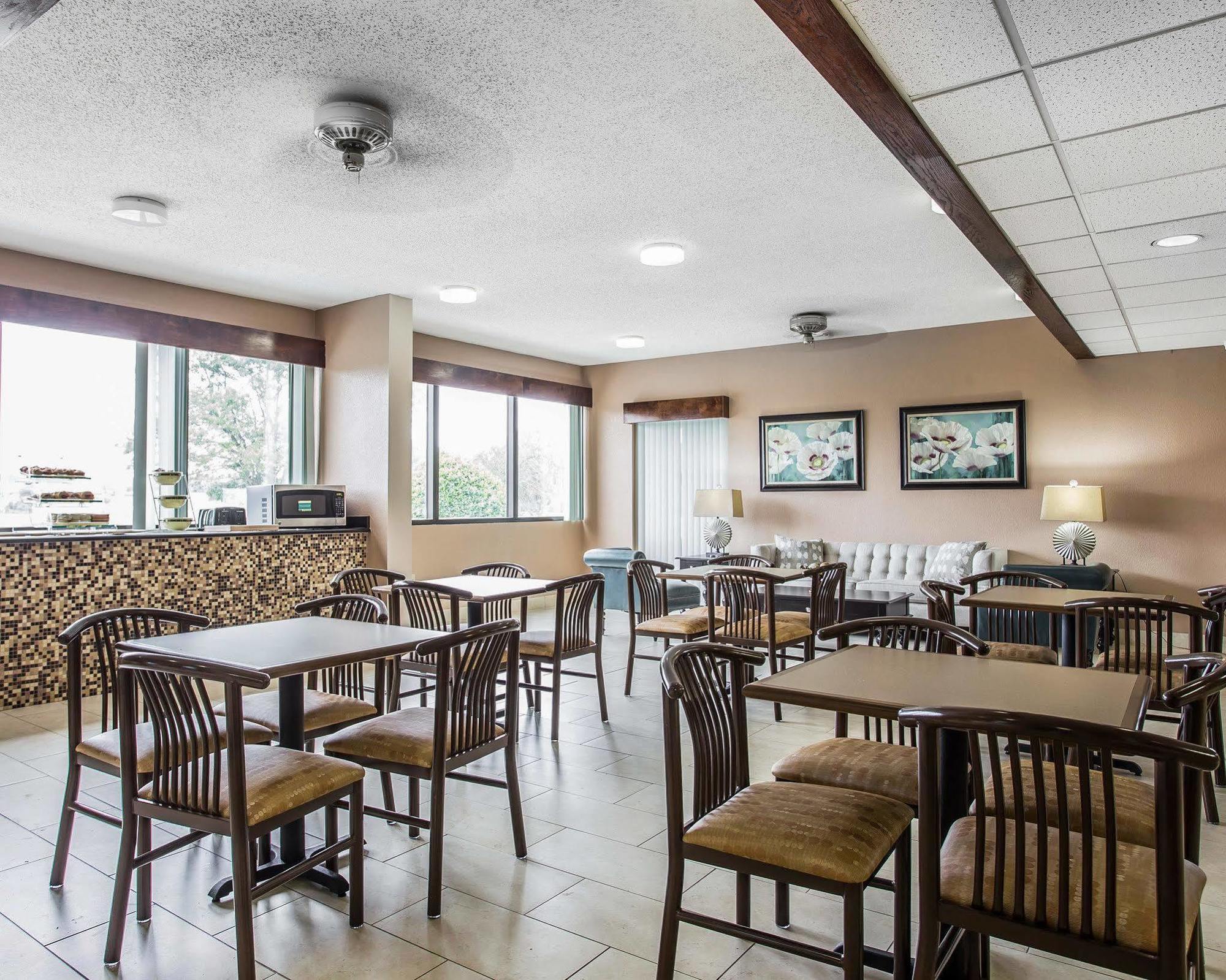 Quality Inn Mullins Marion Bagian luar foto